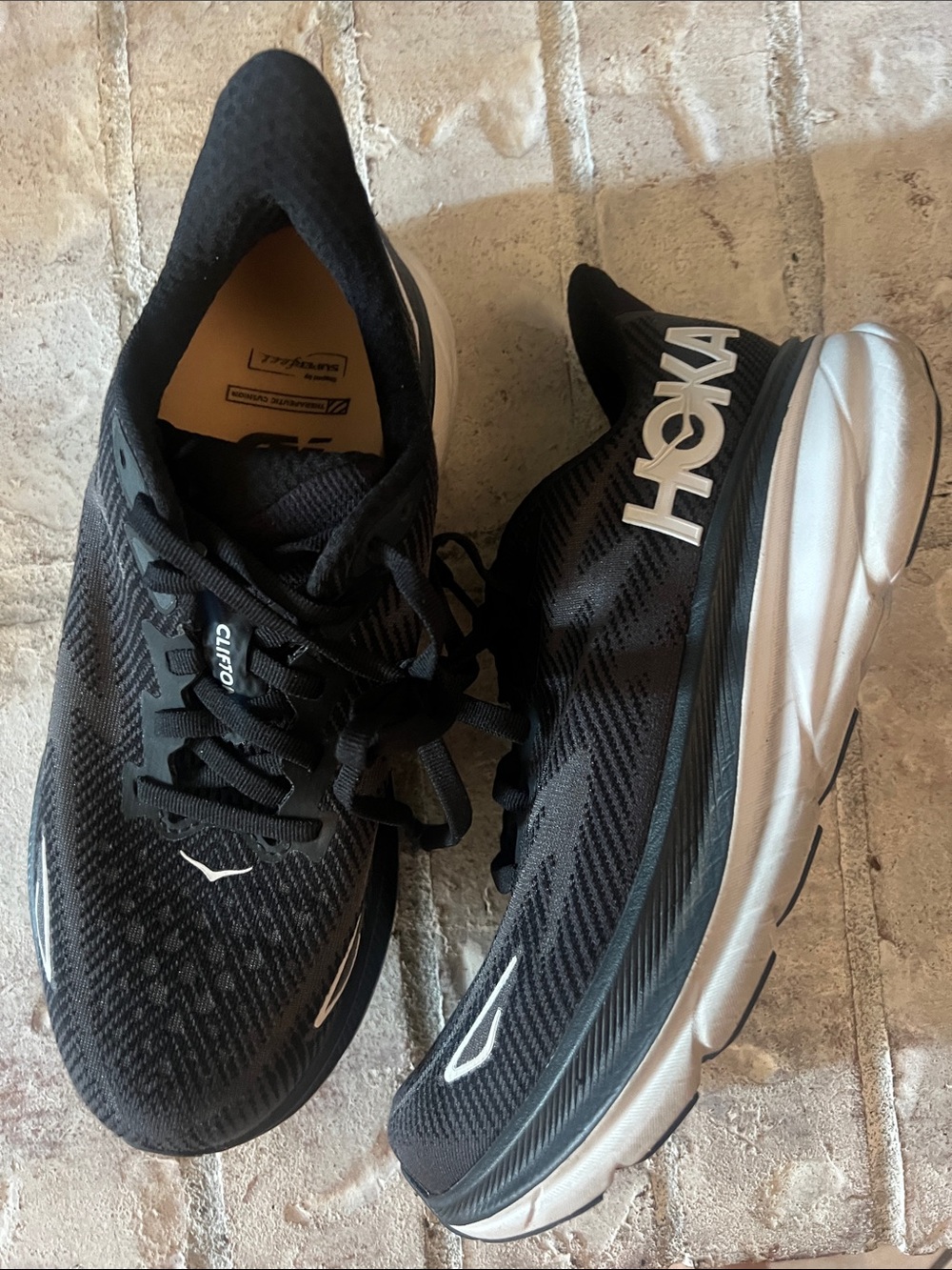Hoka Clifton 9Black Women's Athletic  Shoes sz 8 wide w/bonus Superfeet insoles